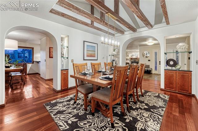 82 Raven Hills Court