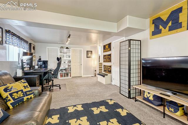 5972 DANCING SUN Way