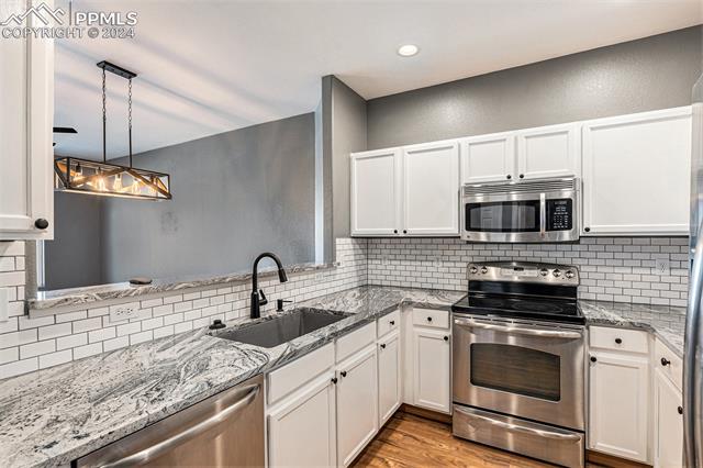 6453 Endurance Heights