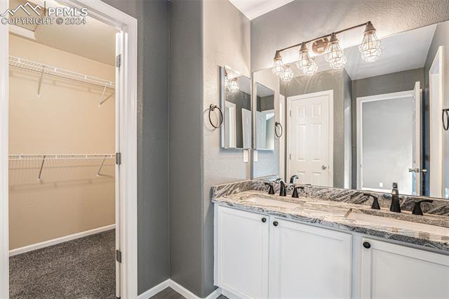 6453 Endurance Heights