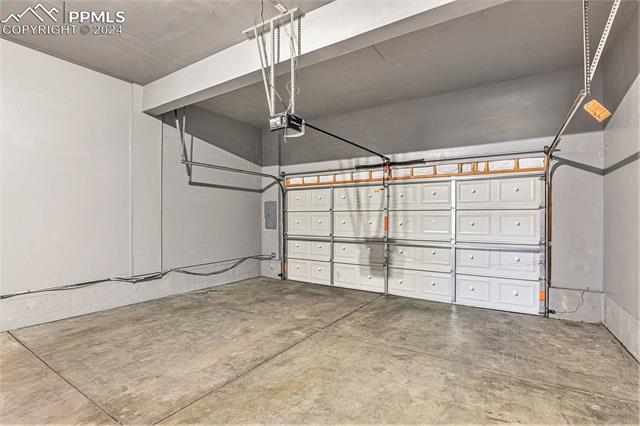 6453 Endurance Heights