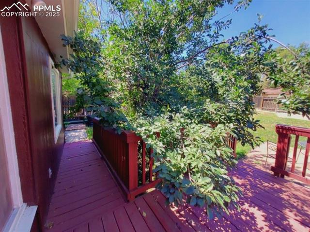 2011 N Greenwood Street
