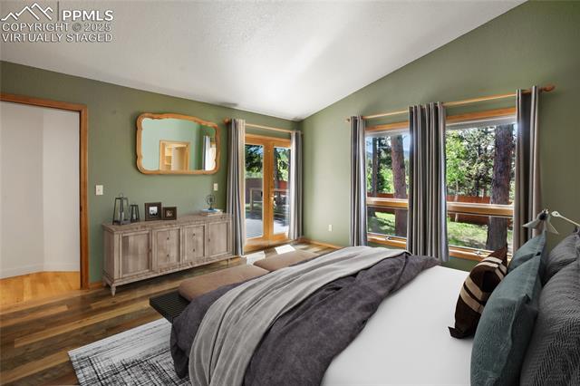 2720 Sunnywood Avenue