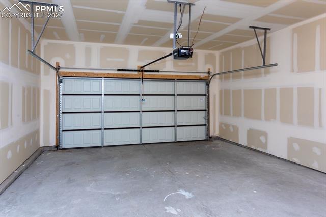 650 Thimbleberry Point