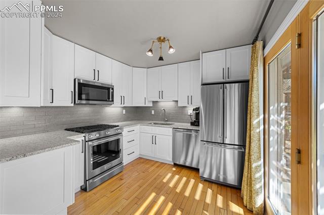 4613 S Sleepy Hollow Circle