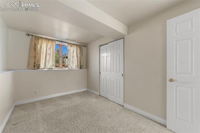 4613 S Sleepy Hollow Circle