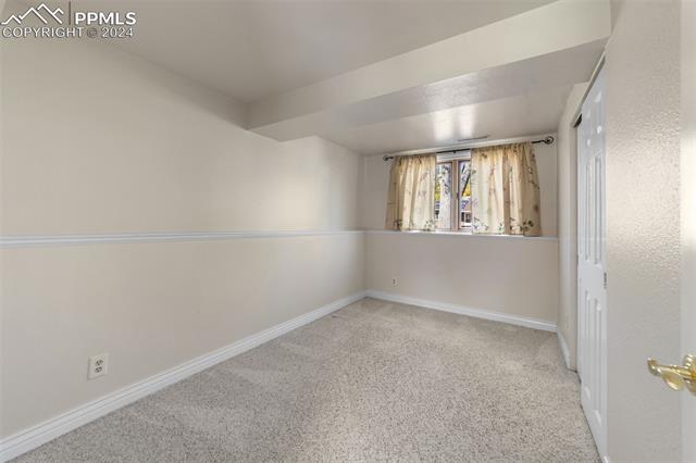 4613 S Sleepy Hollow Circle