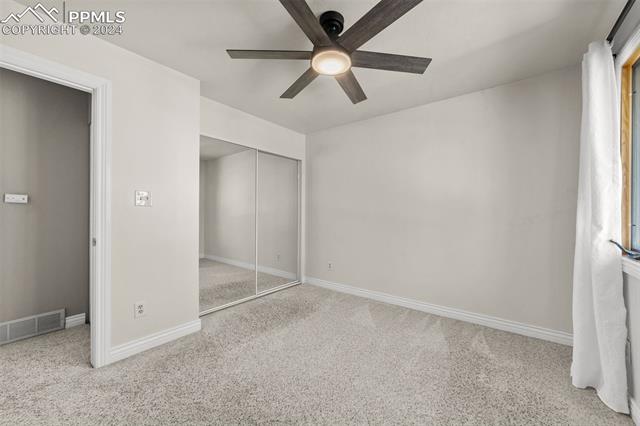 4613 S Sleepy Hollow Circle