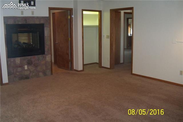711 S Bear Paw Lane
