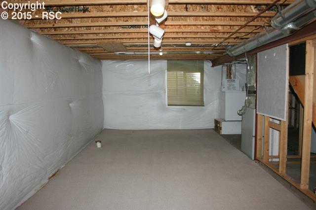 5027 HORSE CARRIAGE Road