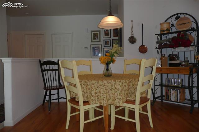 12464 Pine Valley Circle