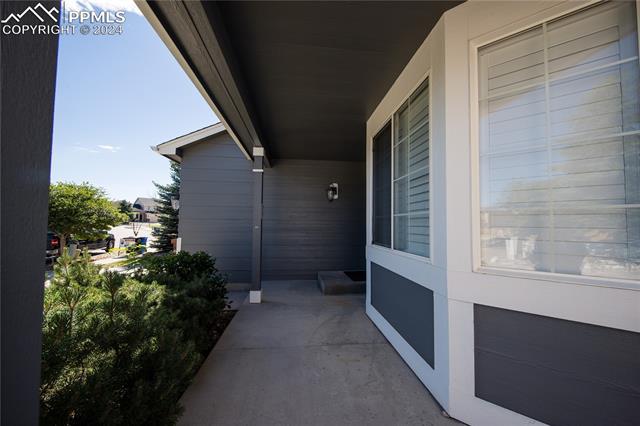 5495 Pioneer Mesa Drive