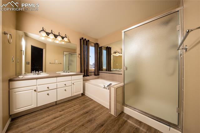 5495 Pioneer Mesa Drive