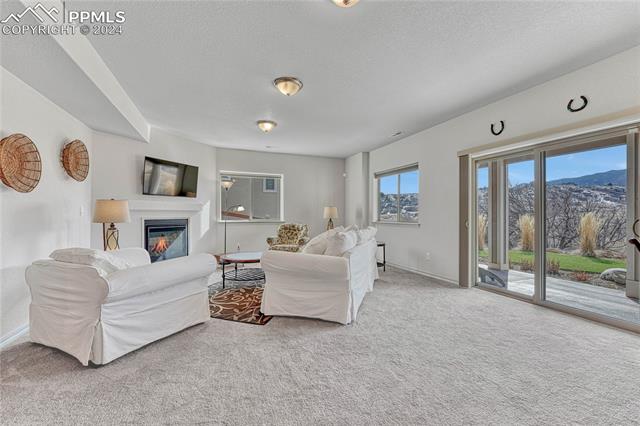 4123 Forest Lakes Drive