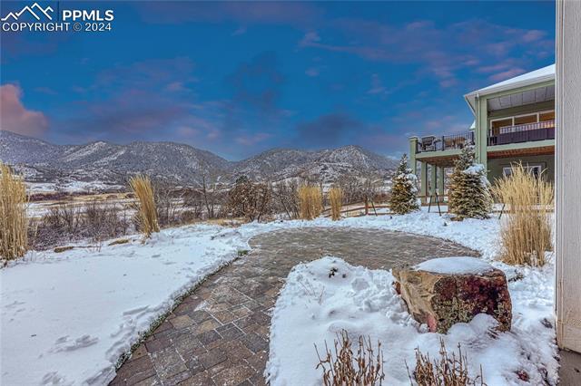 4123 Forest Lakes Drive