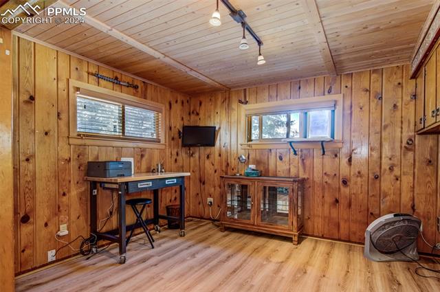 8660 Chipita Park Road