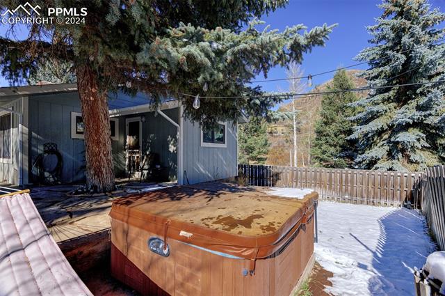 8660 Chipita Park Road