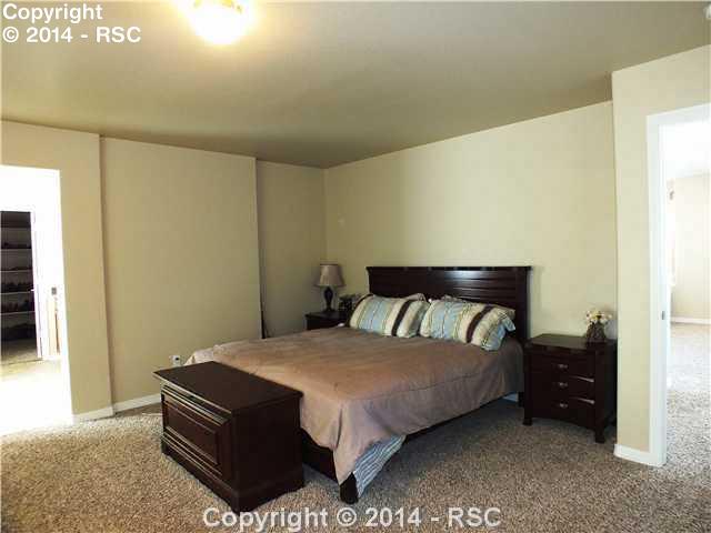 2247 blue fescue Court