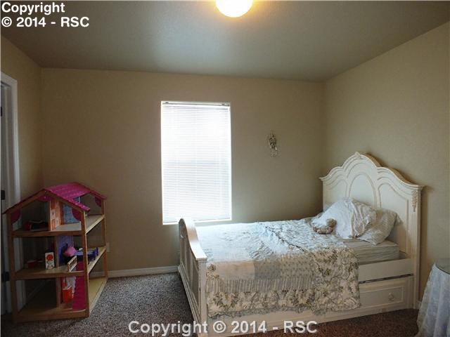 2247 blue fescue Court