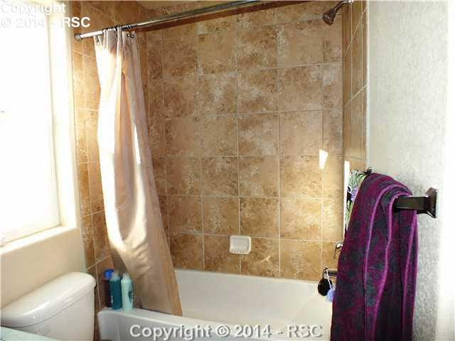 2247 blue fescue Court