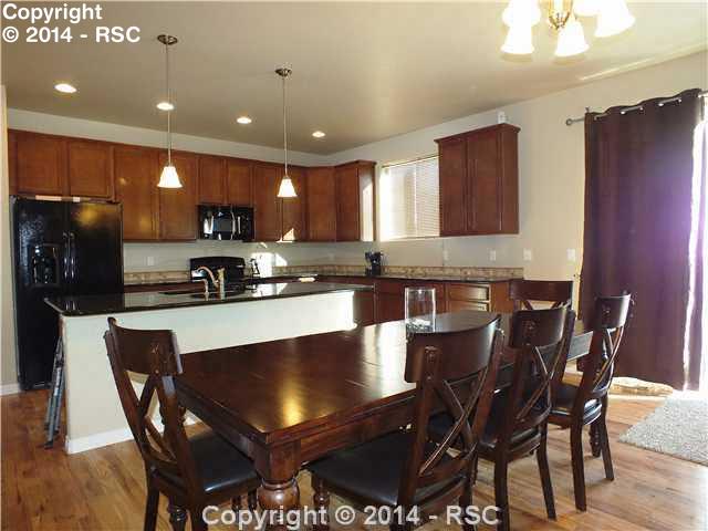 2247 blue fescue Court