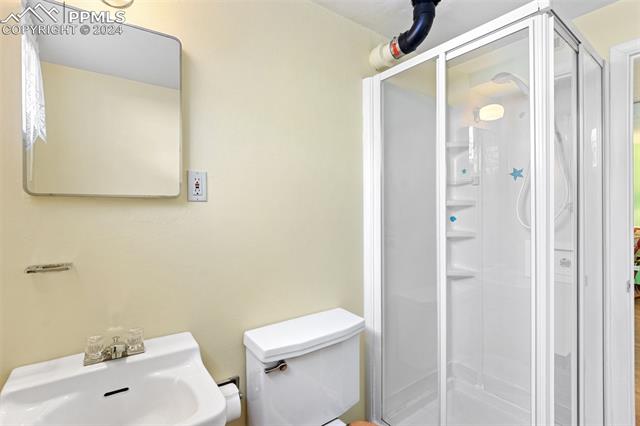 2652 E San Miguel Street