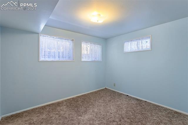 2652 E San Miguel Street