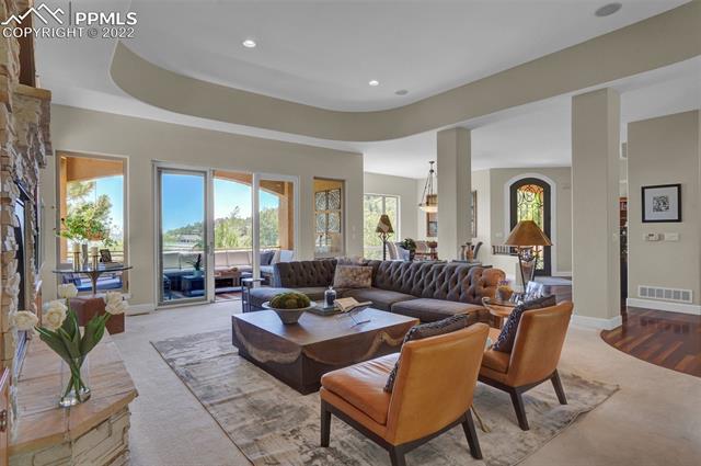 7552 Fairbranch Court