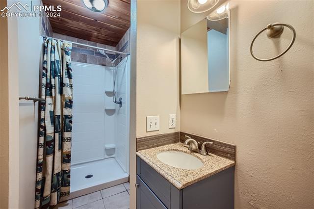 215 Will Scarlet Drive