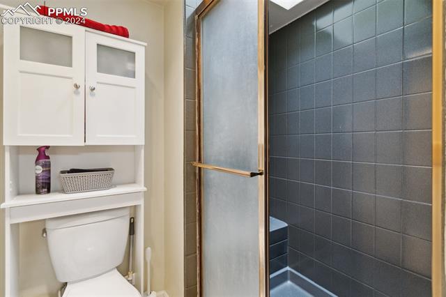 8565 Contrails Drive