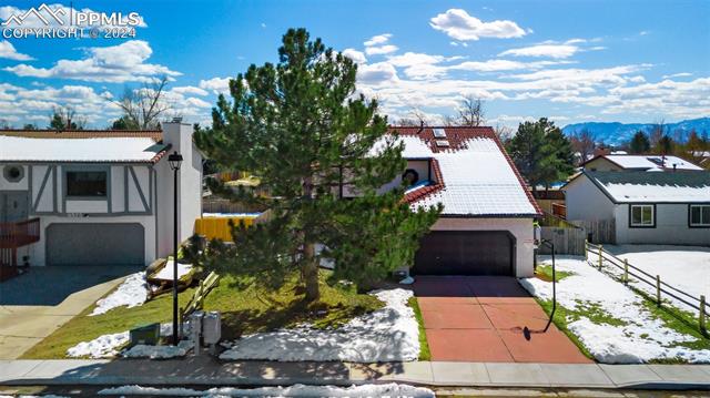 8565 Contrails Drive