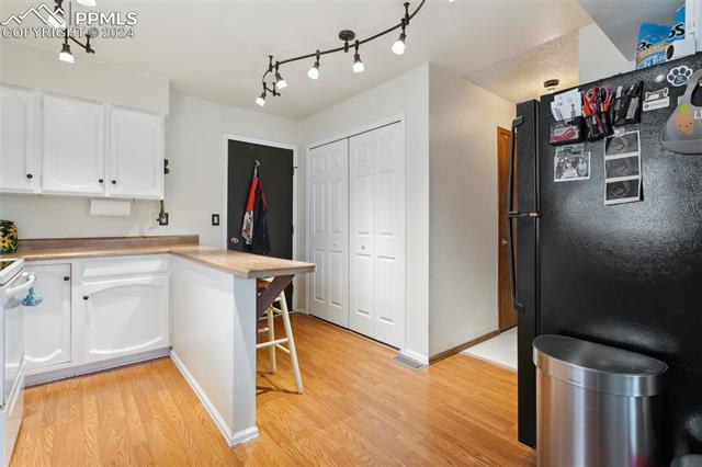 8565 Contrails Drive