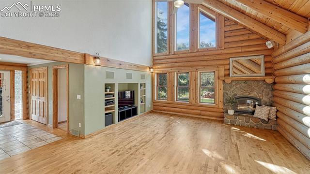 6005 Canyon Springs Place