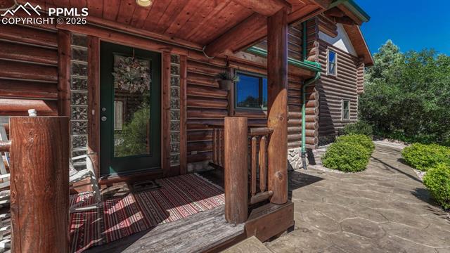 6005 Canyon Springs Place