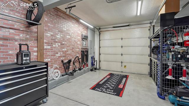 6005 Canyon Springs Place