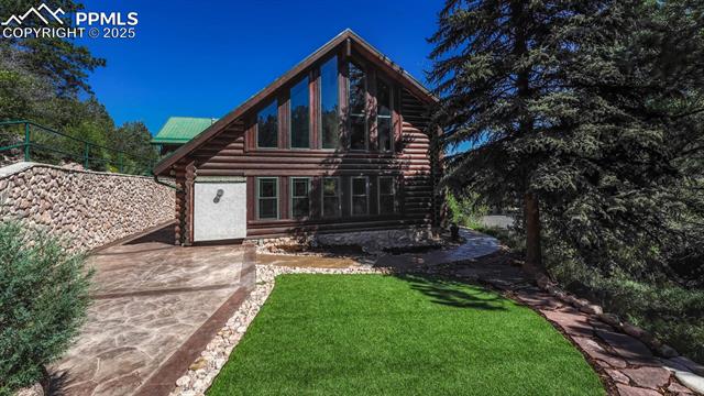 6005 Canyon Springs Place