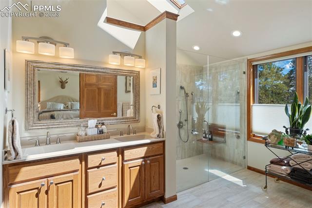 1675 Oakwood Drive