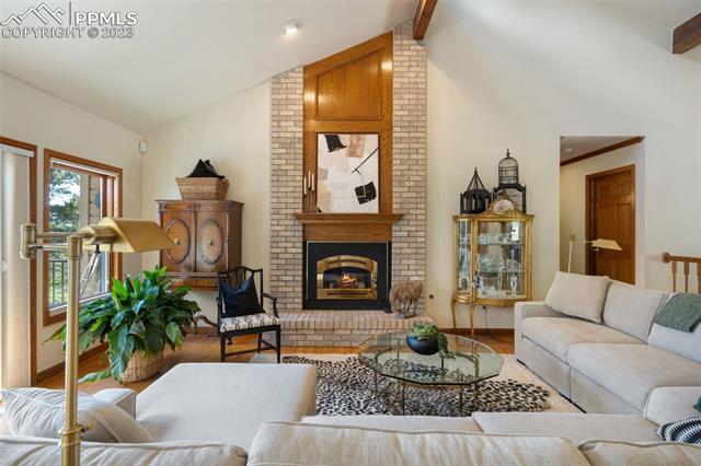1675 Oakwood Drive