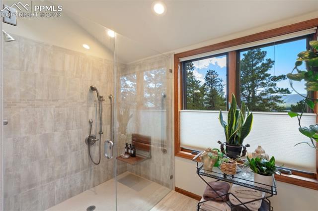 1675 Oakwood Drive