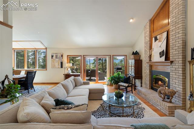 1675 Oakwood Drive
