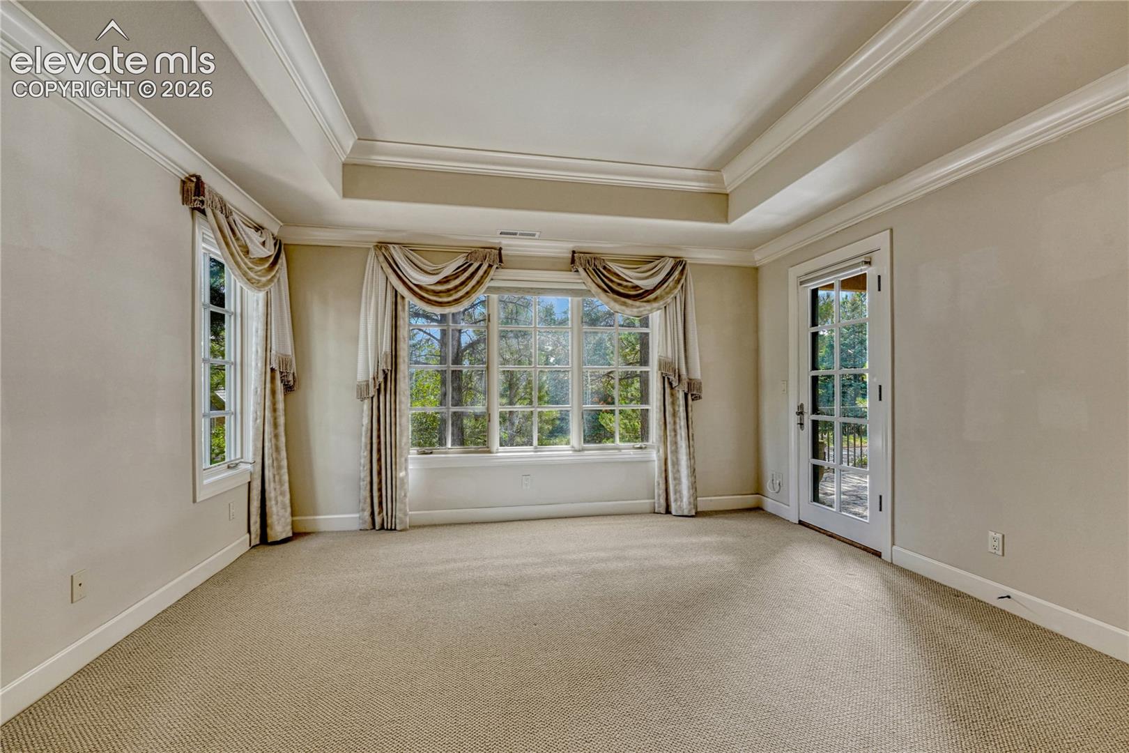 828 Mont Blanc View