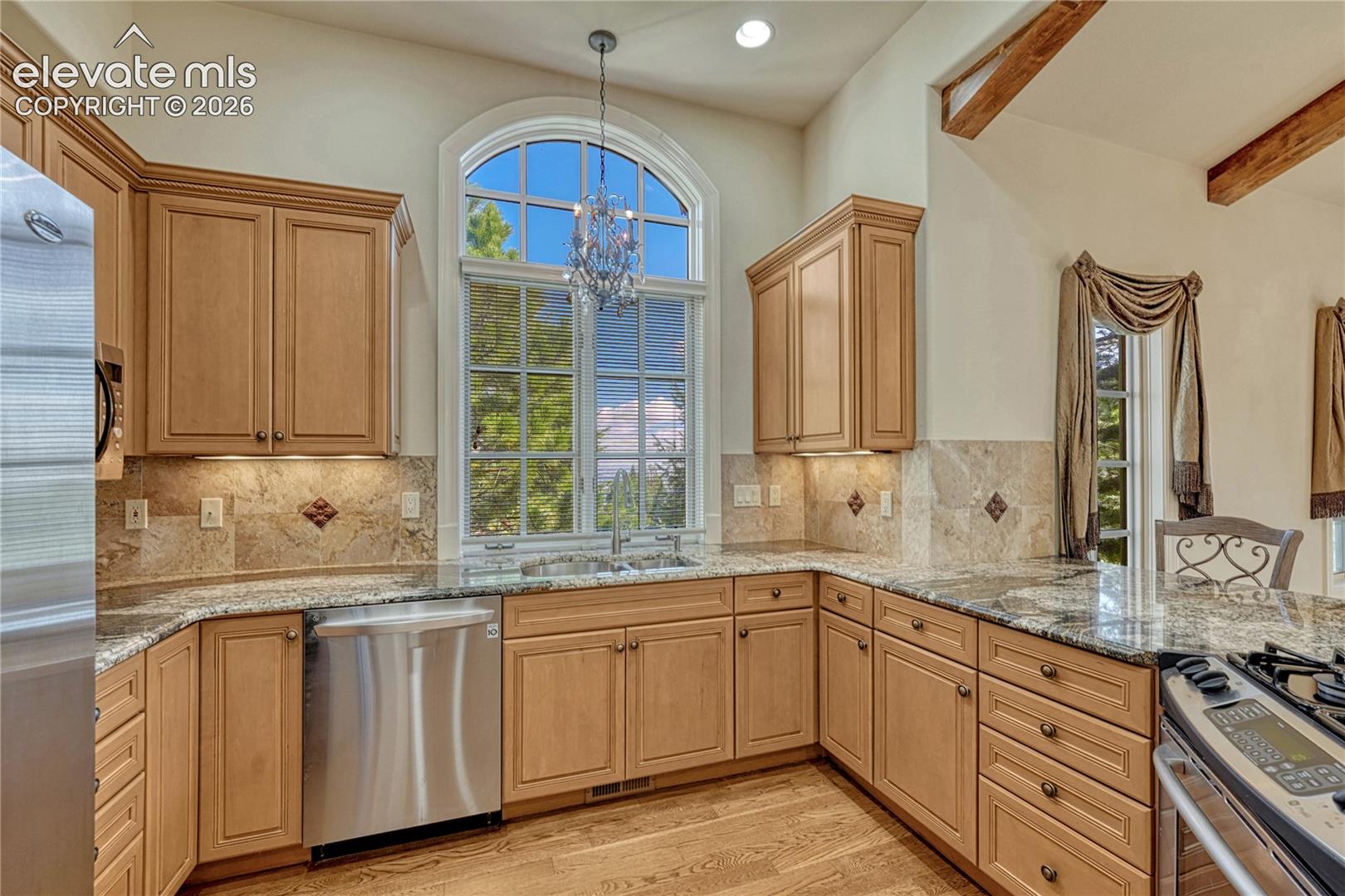 828 Mont Blanc View
