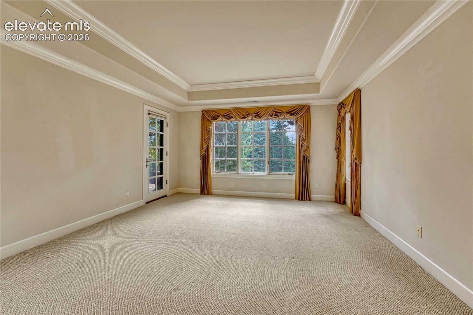 828 Mont Blanc View