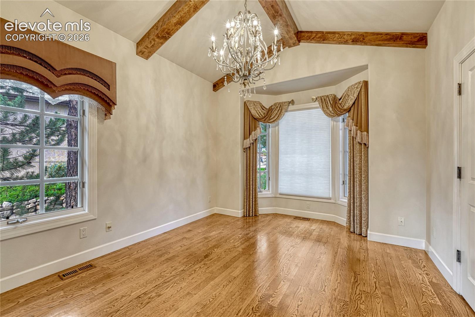 828 Mont Blanc View
