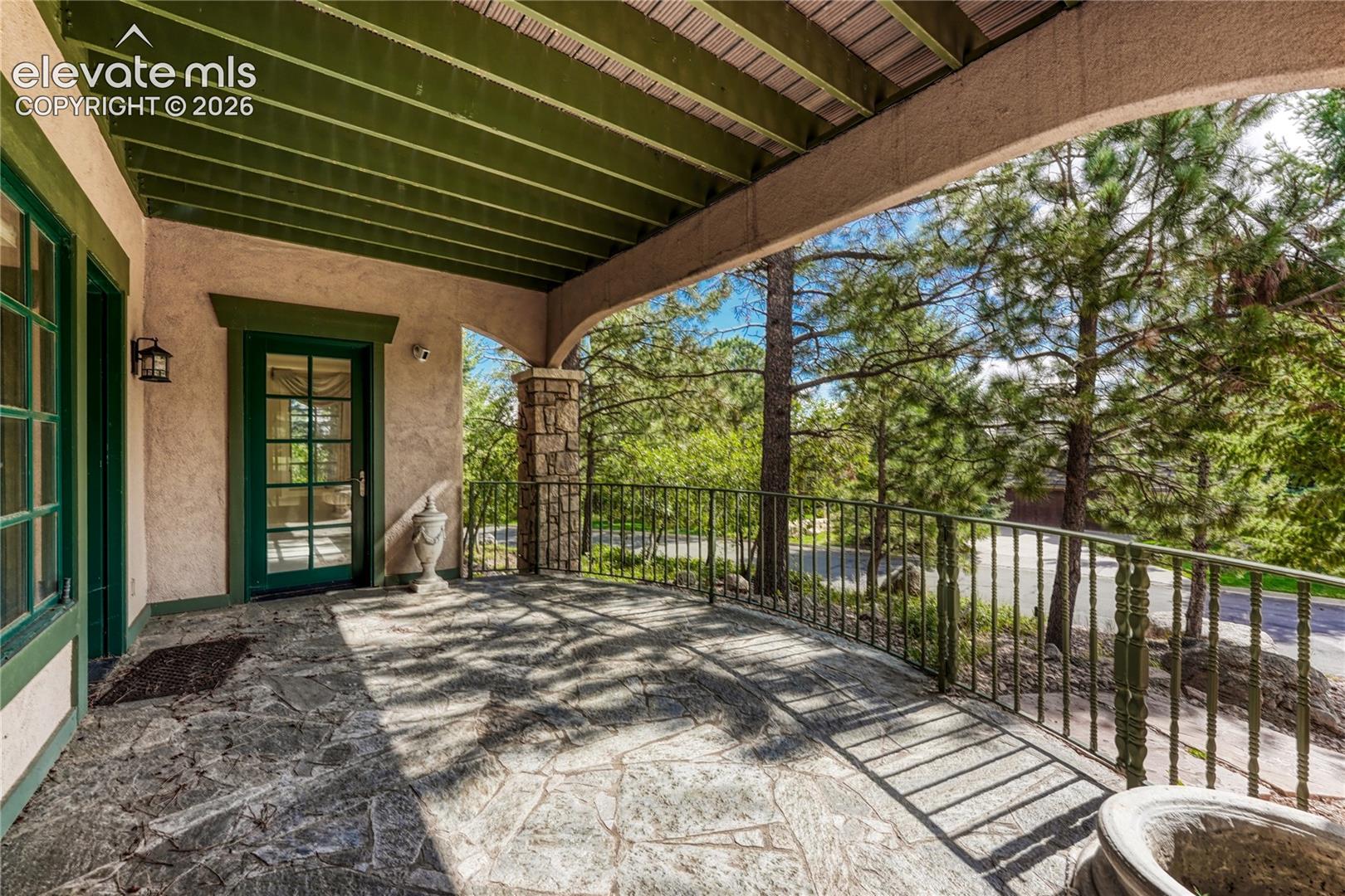 828 Mont Blanc View