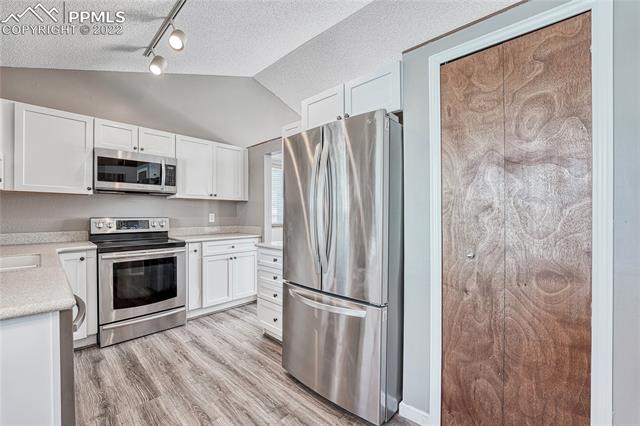 5375 Paradox Drive