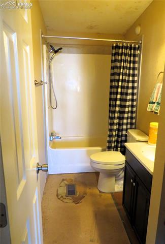 17225 Honeydew Court