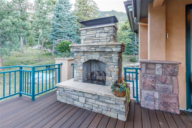 4430 Carriage House View