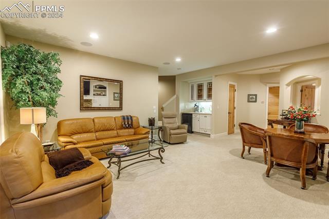 4430 Carriage House View