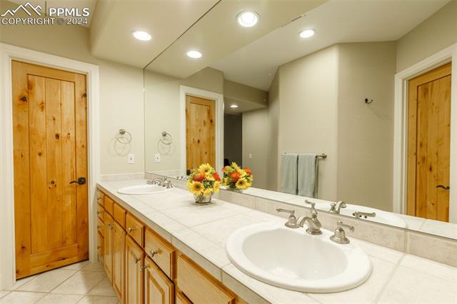 4430 Carriage House View